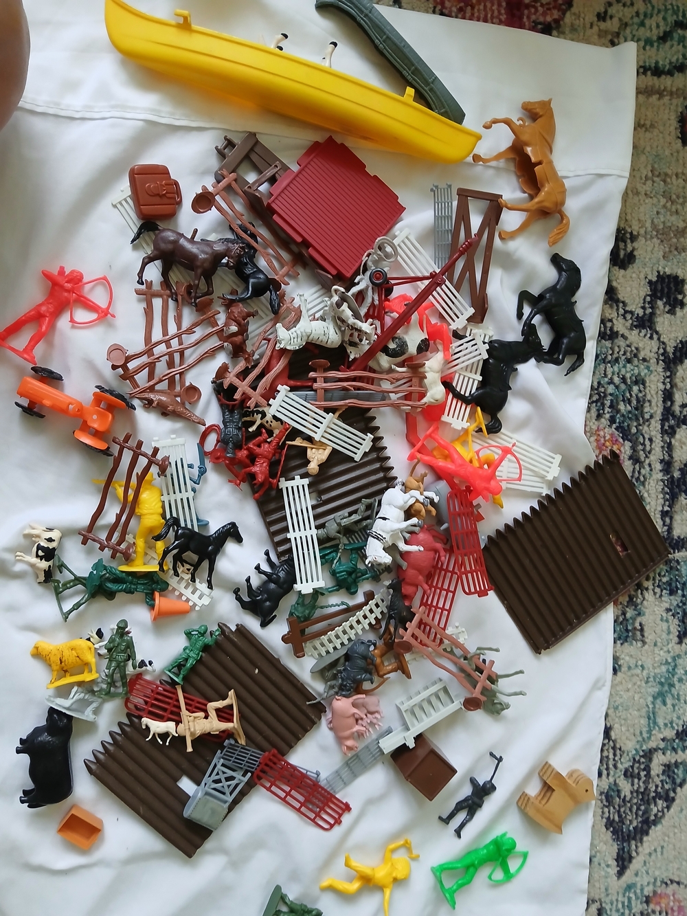 Vintage Cowboy & Indians Playset Horses , Figures Accessories, incomplete